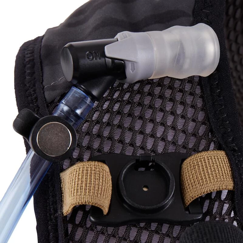 AIMANT ATTACHE TUBE POCHE A EAU SAC TRAIL ULTRA 15 L 2 AIMANT ATTACHE TUBE POCHE A EAU SAC TRAIL ULTRA 15 L – Image 2