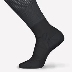 CHAUSSETTES DE COMPRESSION RUNNING 500 8 CHAUSSETTES DE COMPRESSION RUNNING 500 -Fit Runner Soldes chaussettes de compression running 500 2