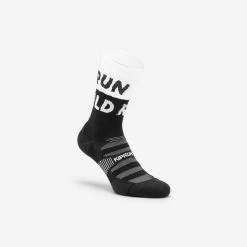 CHAUSSETTES DE RUNNING RUN900 EPAISSES MI-MOLLET RUN WILD BLANCHE NOIRE 13 CHAUSSETTES DE RUNNING RUN900 EPAISSES MI-MOLLET RUN WILD BLANCHE NOIRE -Fit Runner Soldes chaussettes de running run900 epaisses mi mollet run wild blanche noire 3