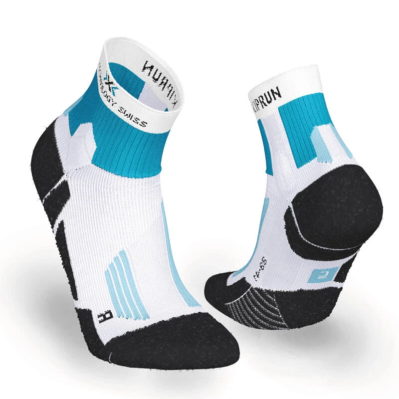 CHAUSSETTES DE RUNNING RUN900 X BLANC/BLEU 1 CHAUSSETTES DE RUNNING RUN900 X BLANC/BLEU