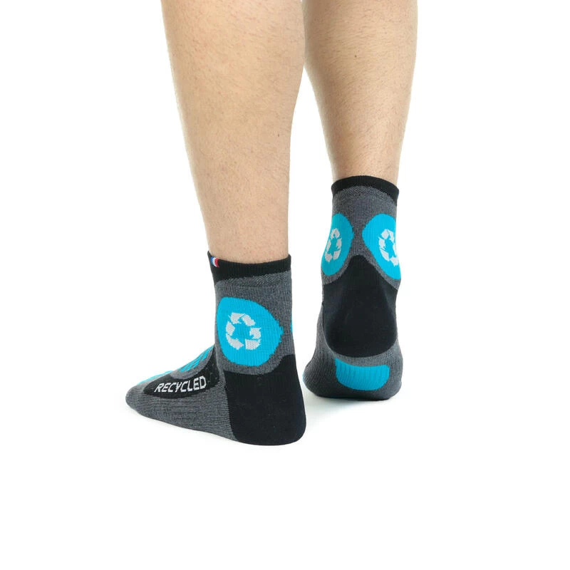 CHAUSSETTES RUNNING RENFORCEES AUX MALEOLES EN MATIERES RECYCLEES - RUN RECYCLED 3 CHAUSSETTES RUNNING RENFORCEES AUX MALEOLES EN MATIERES RECYCLEES - RUN RECYCLED – Image 3