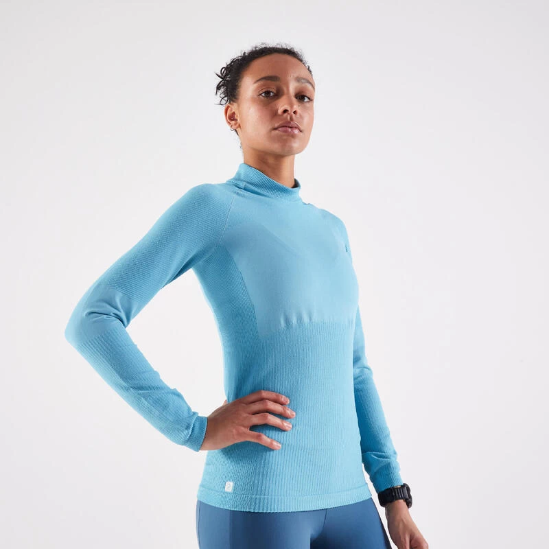 TEE SHIRT MANCHES LONGUES RUNNING SANS COUTURES FEMME - KIPRUN SKINCARE BLEU 5 TEE SHIRT MANCHES LONGUES RUNNING SANS COUTURES FEMME - KIPRUN SKINCARE BLEU – Image 5